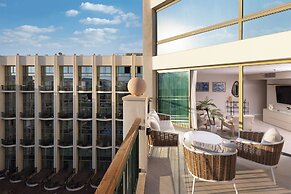 U Magic Palace Hotel