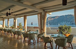 Therasia Resort Sea & Spa - The Leading Hotels of the World