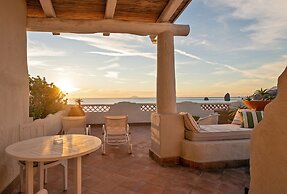 Therasia Resort Sea & Spa - The Leading Hotels of the World