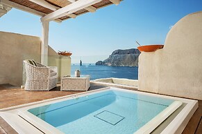 Therasia Resort Sea & Spa - The Leading Hotels of the World