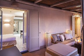 Therasia Resort Sea & Spa - The Leading Hotels of the World