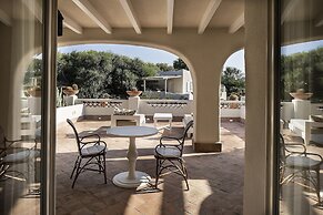 Therasia Resort Sea & Spa - The Leading Hotels of the World