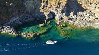 Therasia Resort Sea & Spa - The Leading Hotels of the World