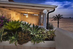 Therasia Resort Sea & Spa - The Leading Hotels of the World