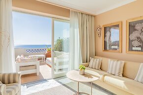 Therasia Resort Sea & Spa - The Leading Hotels of the World