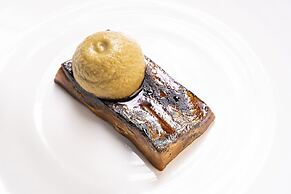 Therasia Resort Sea & Spa - The Leading Hotels of the World