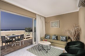 Therasia Resort Sea & Spa - The Leading Hotels of the World