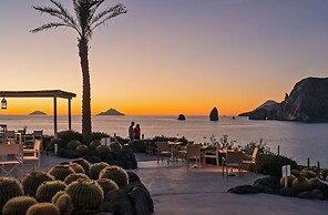 Therasia Resort Sea & Spa - The Leading Hotels of the World