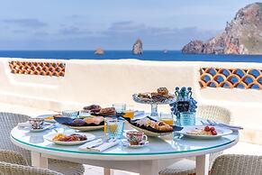 Therasia Resort Sea & Spa - The Leading Hotels of the World