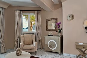 Therasia Resort Sea & Spa - The Leading Hotels of the World