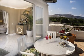 Therasia Resort Sea & Spa - The Leading Hotels of the World