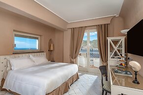 Therasia Resort Sea & Spa - The Leading Hotels of the World