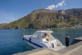 Therasia Resort Sea & Spa - The Leading Hotels of the World