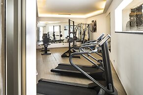 Therasia Resort Sea & Spa - The Leading Hotels of the World