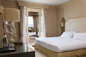 Therasia Resort Sea & Spa - The Leading Hotels of the World