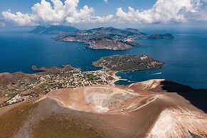 Therasia Resort Sea & Spa - The Leading Hotels of the World