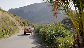 Therasia Resort Sea & Spa - The Leading Hotels of the World