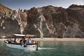 Therasia Resort Sea & Spa - The Leading Hotels of the World