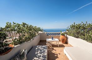 Therasia Resort Sea & Spa - The Leading Hotels of the World