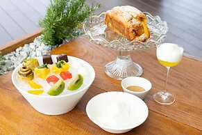 Therasia Resort Sea & Spa - The Leading Hotels of the World