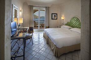 Therasia Resort Sea & Spa - The Leading Hotels of the World