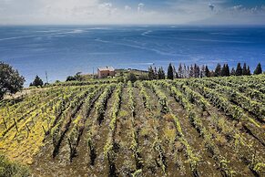 Therasia Resort Sea & Spa - The Leading Hotels of the World