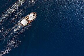 Therasia Resort Sea & Spa - The Leading Hotels of the World