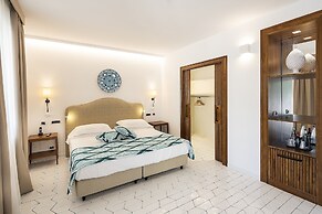 Therasia Resort Sea & Spa - The Leading Hotels of the World