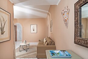 Therasia Resort Sea & Spa - The Leading Hotels of the World