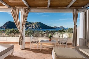 Therasia Resort Sea & Spa - The Leading Hotels of the World