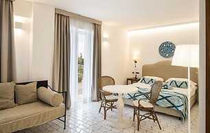 Therasia Resort Sea & Spa - The Leading Hotels of the World