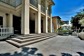 Le Rose Suite Hotel