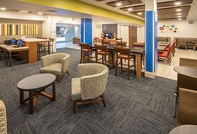 Holiday Inn Express Hotel & Suites Roseville-Galleria Area by IHG
