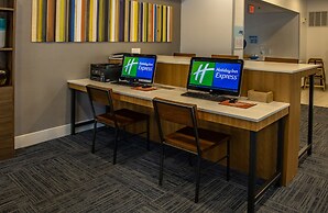 Holiday Inn Express Hotel & Suites Roseville-Galleria Area by IHG