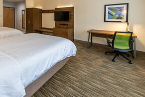 Holiday Inn Express Hotel & Suites Roseville-Galleria Area by IHG