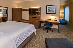 Holiday Inn Express Hotel & Suites Roseville-Galleria Area by IHG
