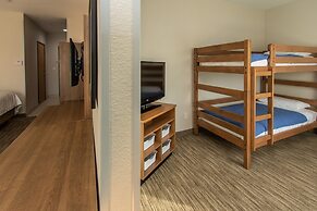 Holiday Inn Express Hotel & Suites Roseville-Galleria Area by IHG