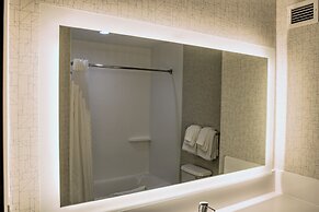 Holiday Inn Express Hotel & Suites Roseville-Galleria Area by IHG