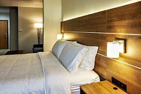 Holiday Inn Express Hotel & Suites Roseville-Galleria Area by IHG