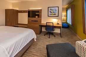 Holiday Inn Express Hotel & Suites Roseville-Galleria Area by IHG