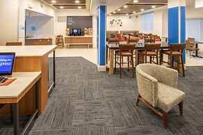 Holiday Inn Express Hotel & Suites Roseville-Galleria Area by IHG