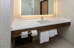 Holiday Inn Express Hotel & Suites Roseville-Galleria Area by IHG