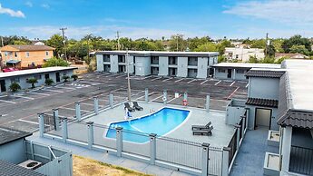 GuestHouse Extended Stay Laredo