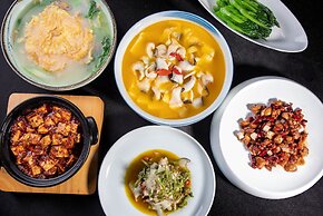 Holiday Inn Chengdu Century City-WestTower by IHG