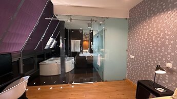 America Diamonds Hotel