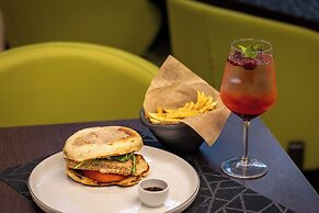 America Diamonds Hotel