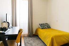 America Diamonds Hotel