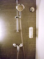 Holiday Inn Express Shanghai Putuo by IHG