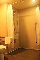 Holiday Inn Express Shanghai Putuo by IHG