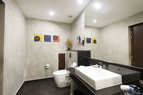 Club Hotel Dolphin